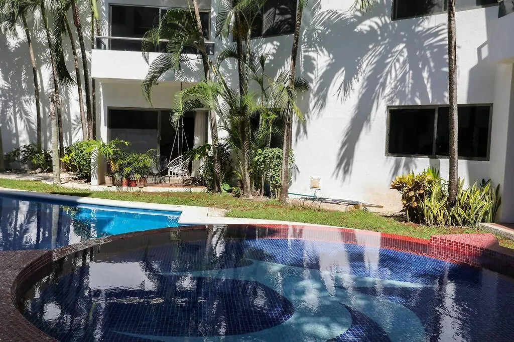 Apartment Lovely 2 Bdrm Condo In Gated Community & Pool View Playa del Carmen
