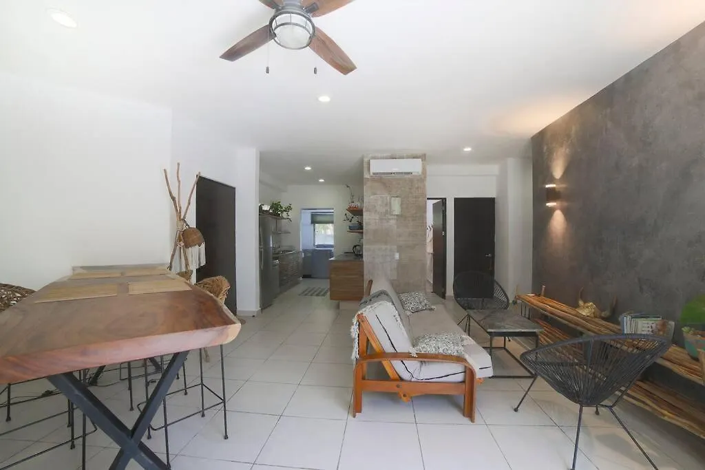 Lovely 2 Bdrm Condo In Gated Community & Pool View Playa del Carmen Mexico