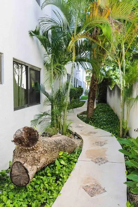 Lovely 2 Bdrm Condo In Gated Community & Pool View Playa del Carmen 0*,  Mexico