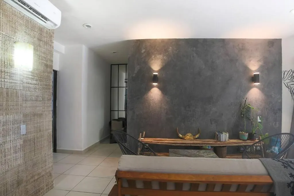 Lovely 2 Bdrm Condo In Gated Community & Pool View Playa del Carmen Mexico