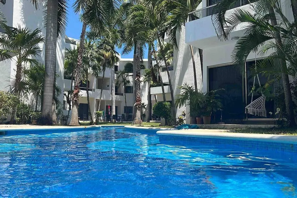Lovely 2 Bdrm Condo In Gated Community & Pool View Playa del Carmen Apartment